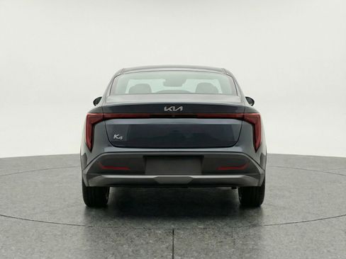Used 2025 Kia K4 LXS image 7