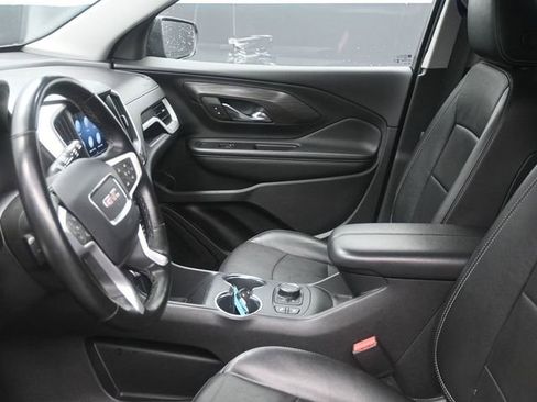 Used 2023 GMC Terrain SLT image 8