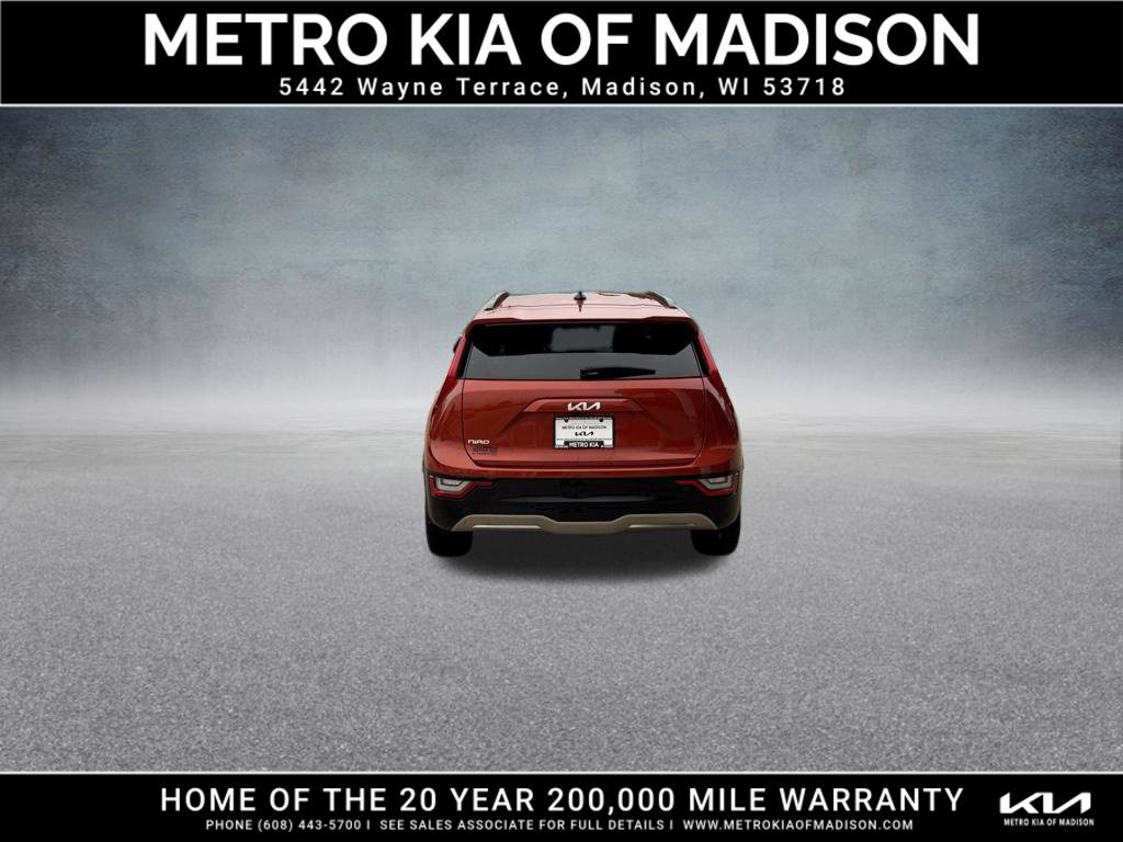 Used 2023 Kia Niro Wave w/ Wave Preserve Package FWD image 5