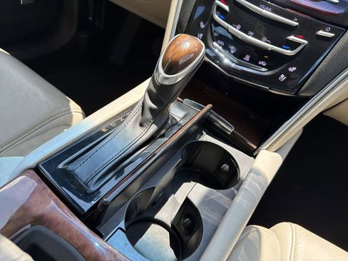 Used 2019 Cadillac XTS Luxury FWD image 19