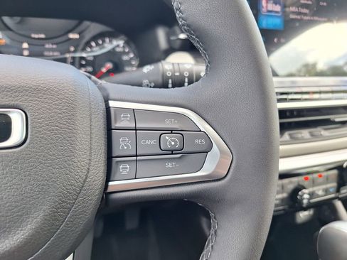 New 2026 Jeep Compass Limited image 21