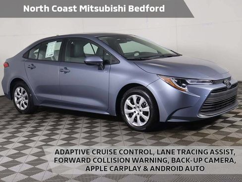 Used 2023 Toyota Corolla LE FWD image 1