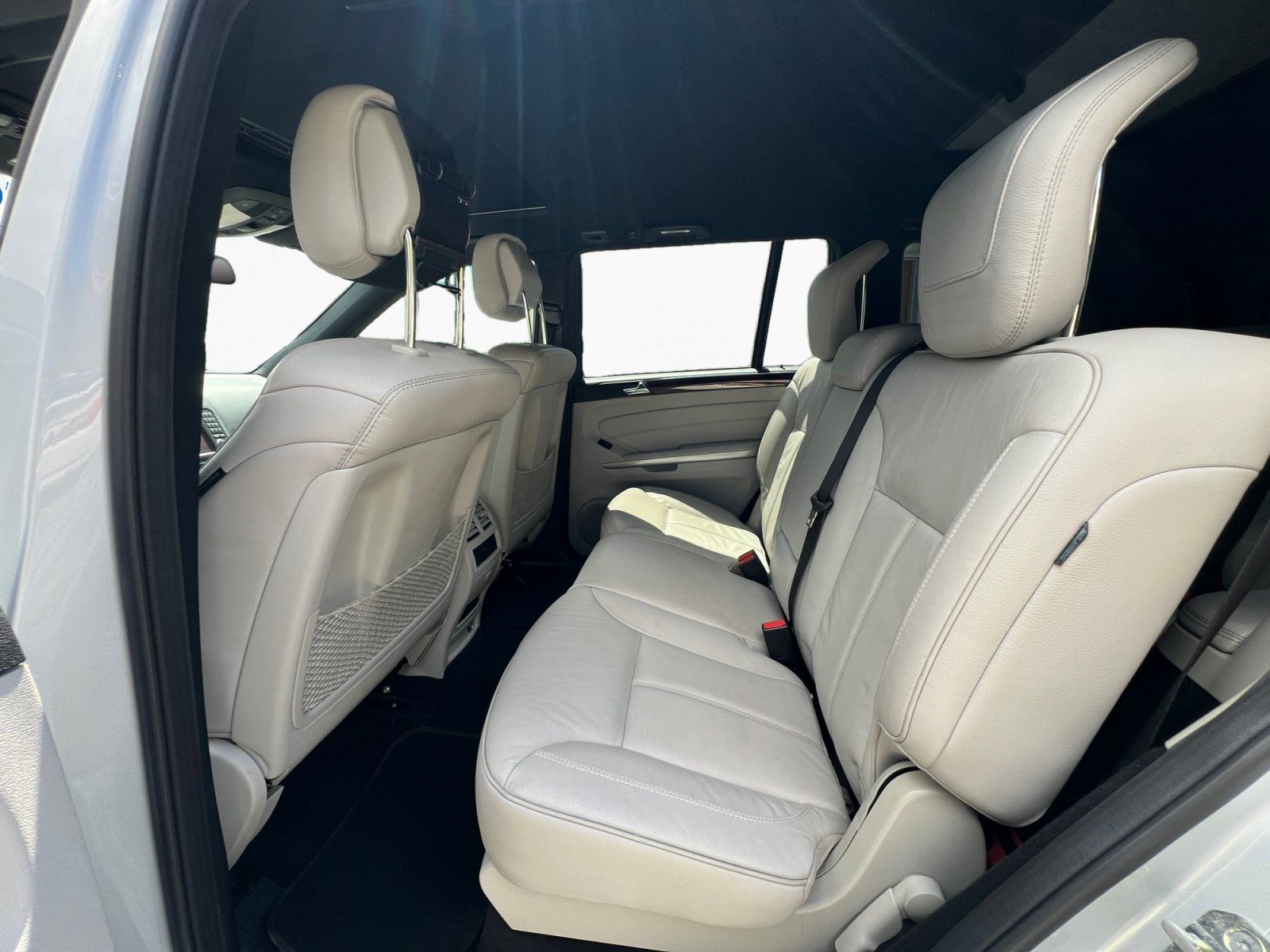 Used 2011 Mercedes-Benz GL 450 4MATIC image 10