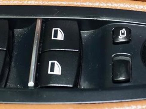 Used 2016 BMW 340i xDrive Sedan image 36