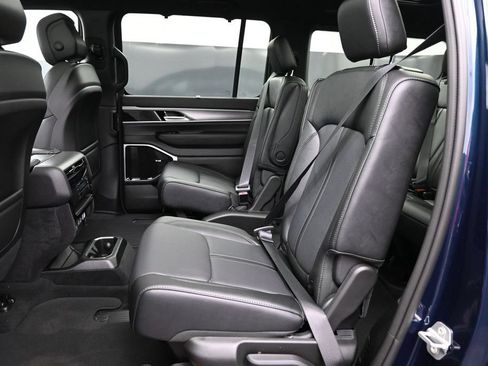 New 2026 Jeep Grand Wagoneer Limited AWD/4WD image 27