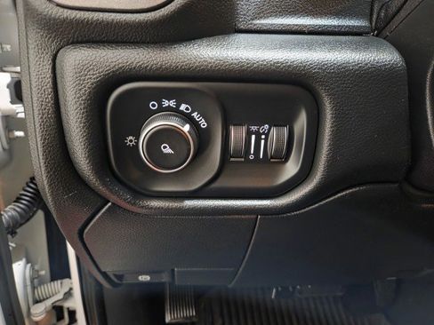 Used 2019 RAM 3500 Tradesman image 39