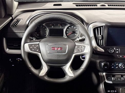 Used 2024 GMC Terrain SLT AWD/4WD image 13