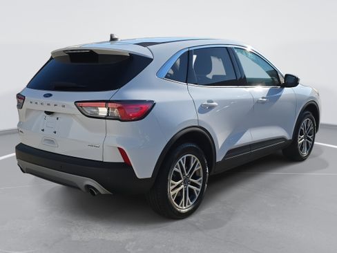 Used 2022 Ford Escape SEL image 5