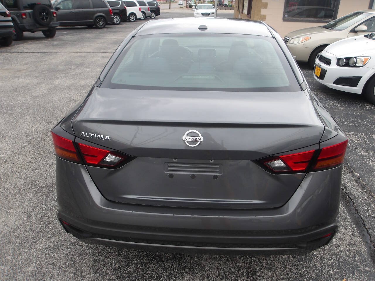 Used 2019 Nissan Altima 2.5 S FWD image 8
