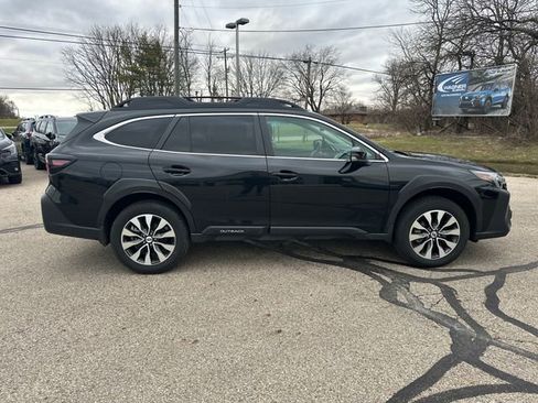 Used 2025 Subaru Outback Limited image 8
