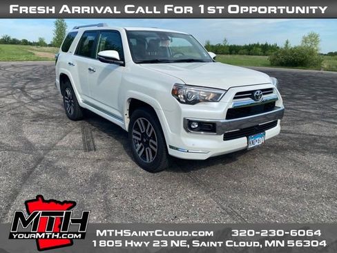 Used 2023 Toyota 4Runner Limited AWD/4WD image 2