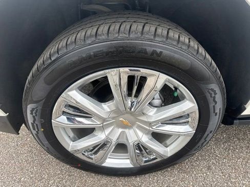 Used 2022 Chevrolet Tahoe High Country AWD/4WD image 13