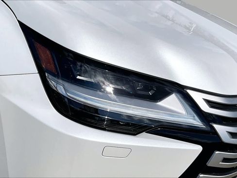 New 2026 Lexus LX 600 4WD w/ Premium Package image 19