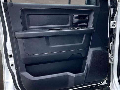 Used 2015 RAM 1500 Express AWD/4WD image 25