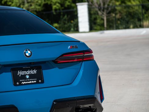 New 2027 BMW M5 w/ Executive Package AWD/4WD image 34