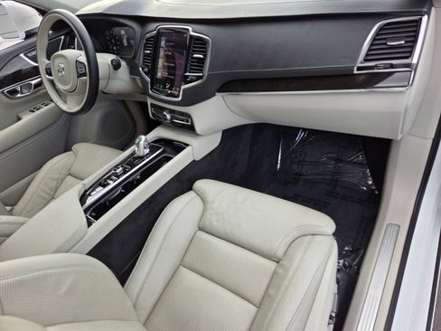 Used 2017 Volvo XC90 T8 Inscription w/ Vision Package AWD/4WD image 23