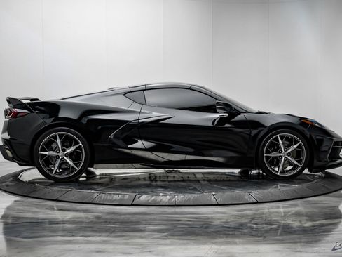 Used 2023 Chevrolet Corvette Stingray 3LT Z51 Performance P w/ Z51 Performance Package image 25