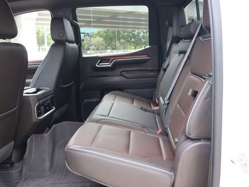 Used 2023 GMC Sierra 1500 Denali w/ Denali Reserve Package AWD/4WD image 16