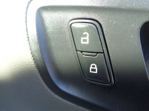 Used 2020 Ford Transit 250 Low Roof RWD image 23