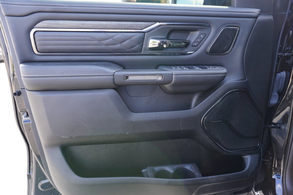 Used 2025 RAM 1500 Limited w/ Body Color Bumper Group AWD/4WD image 10