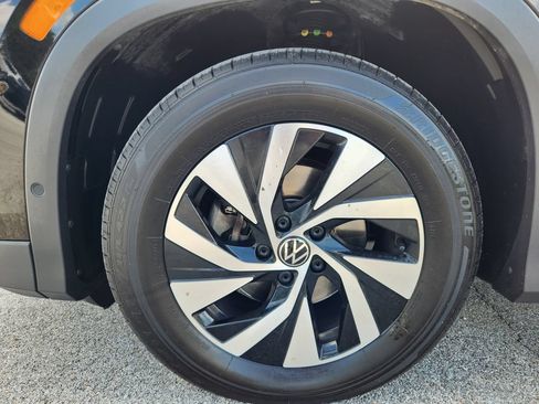 Certified 2026 Volkswagen Tiguan S FWD image 7