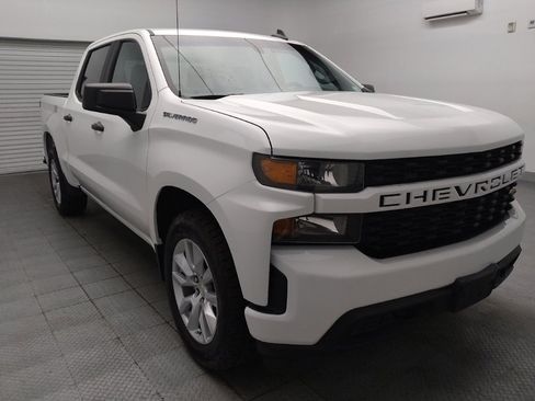 Used 2020 Chevrolet Silverado 1500 Custom w/ Custom Value Package RWD image 13
