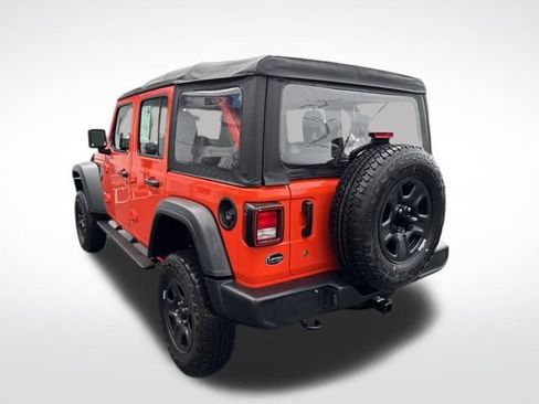 Used 2018 Jeep Wrangler Unlimited Sport image 5