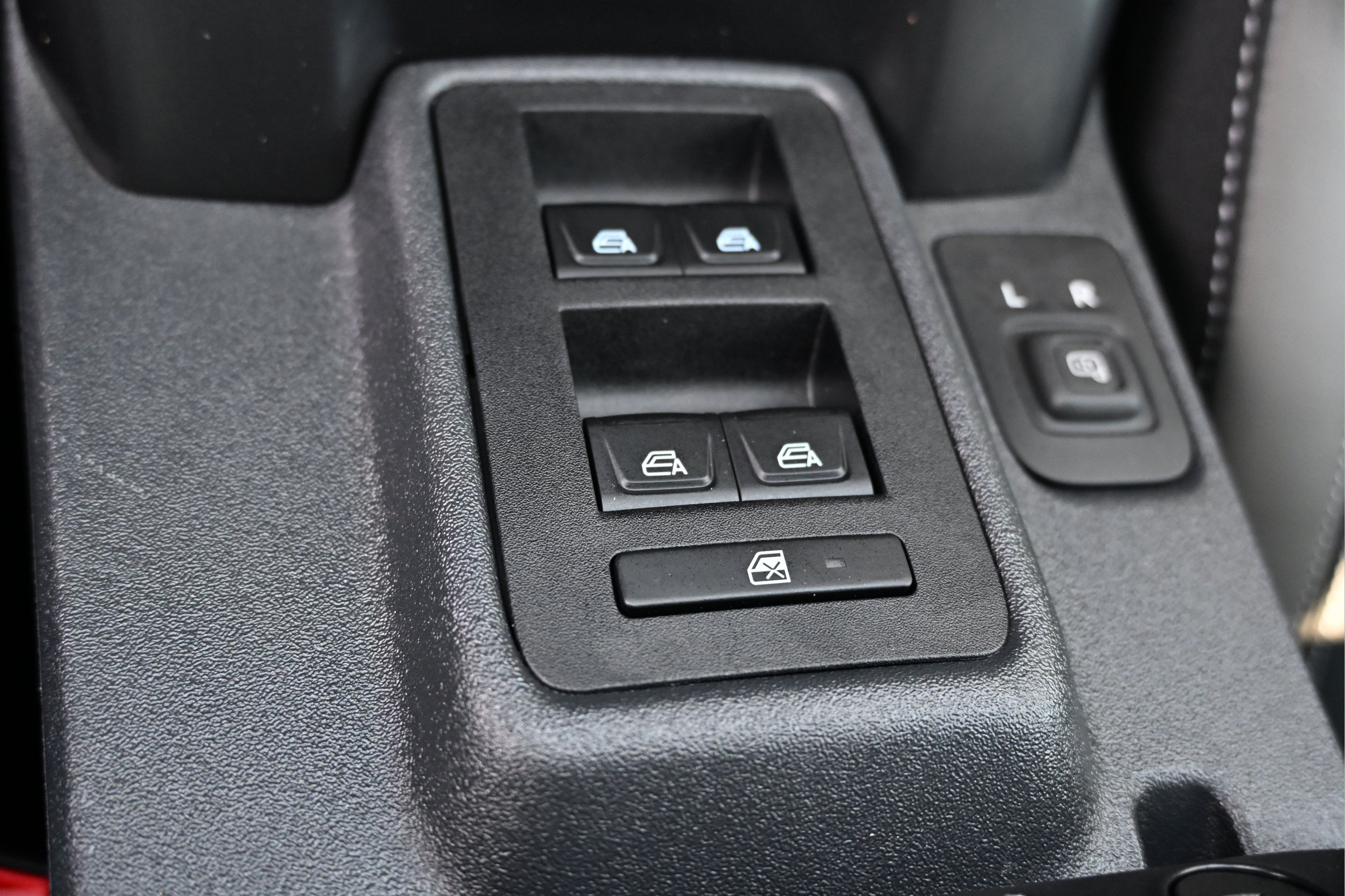 Used 2025 Ford Bronco Outer Banks AWD/4WD image 25