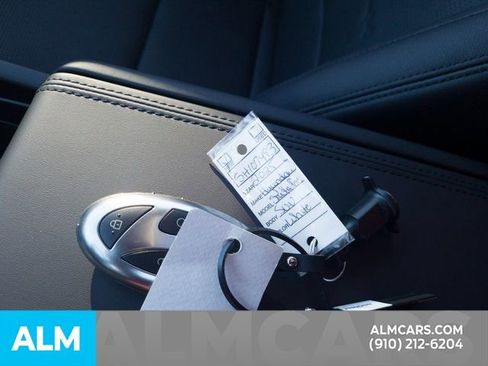 Used 2025 Hyundai Santa Fe Limited image 31