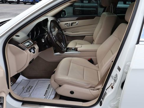 Used 2016 Mercedes-Benz E 350 4MATIC Sedan image 16
