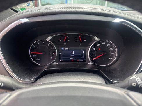 Used 2019 Chevrolet Blazer LT FWD image 4