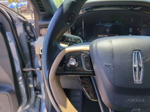 Used 2023 Lincoln Corsair Reserve w/ Equipment Group 201A AWD/4WD image 26