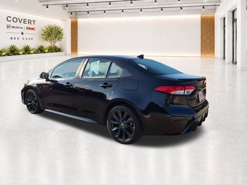 Used 2023 Toyota Corolla SE FWD image 8