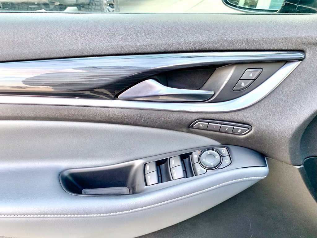 Used 2022 Buick Enclave Premium w/ Experience Buick Package FWD image 13