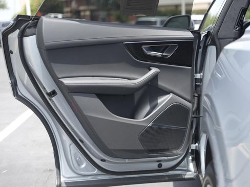 Certified 2025 Audi Q8 Prestige w/ Prestige Package image 30