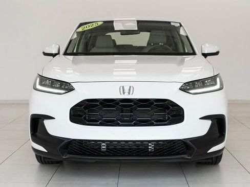 Certified 2025 Honda HR-V LX image 5