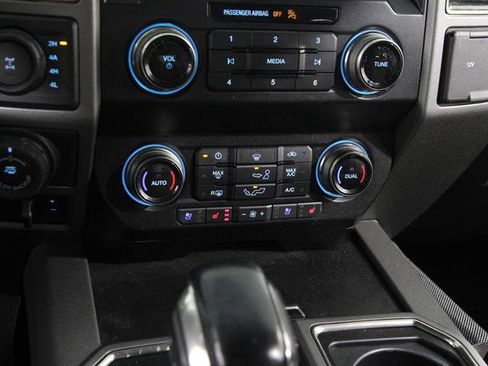 Used 2020 Ford F150 Raptor w/ Equipment Group 802A Luxury image 17