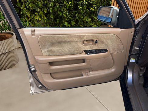 Used 2004 Honda CR-V EX image 11