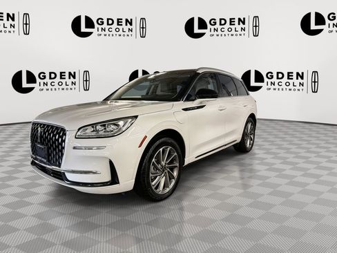 Used 2024 Lincoln Corsair Grand Touring image 4