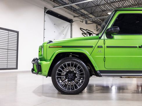 Used 2025 Mercedes-Benz G 63 AMG 4MATIC w/ AMG Carbon Fiber Package image 18