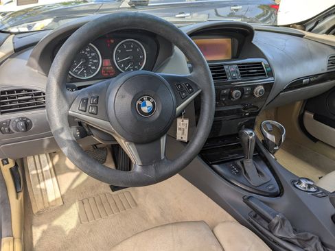 Used 2005 BMW 645Ci Convertible image 16