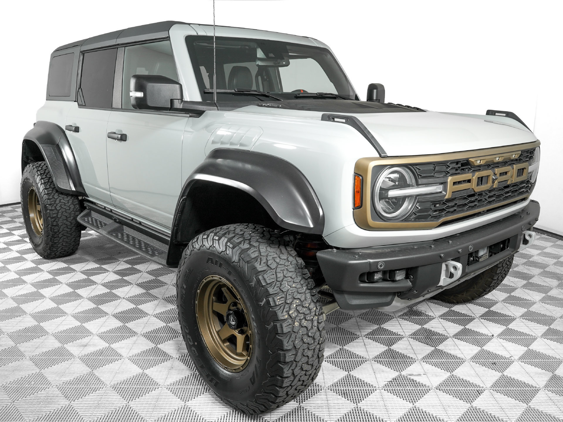 Used 2023 Ford Bronco Raptor AWD/4WD image 3