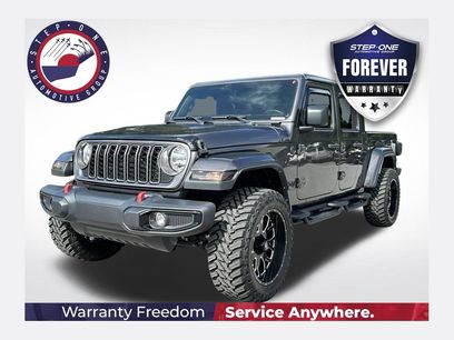 Used 2025 Jeep Gladiator Sport