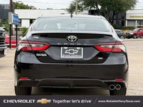 Used 2023 Toyota Camry SE FWD image 7