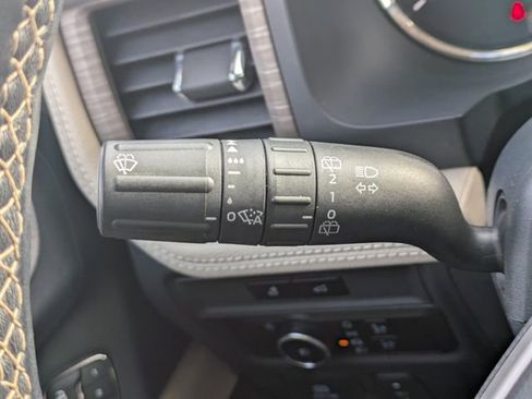 Used 2023 Ford Expedition Max Limited image 35