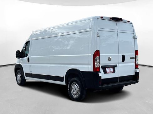Used 2024 RAM ProMaster 2500 w/ Convenience Group FWD image 7