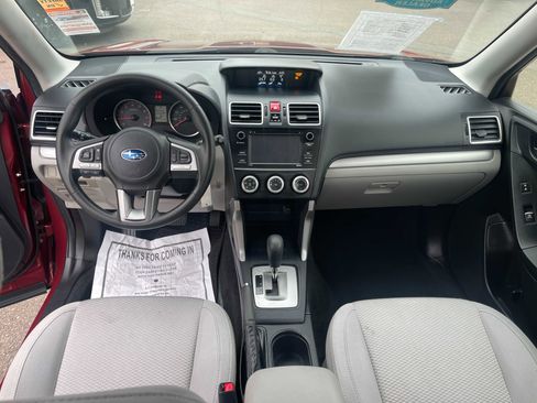 Used 2018 Subaru Forester 2.5i w/ Alloy Wheel Package image 13