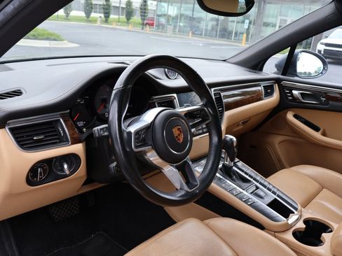 Used 2018 Porsche Macan S AWD/4WD image 18