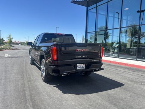 Used 2023 GMC Sierra 1500 Denali AWD/4WD image 6