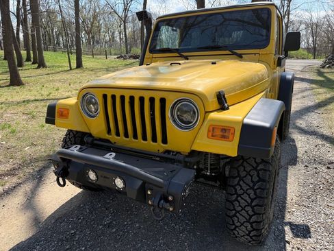 Used 2003 Jeep Wrangler X image 21